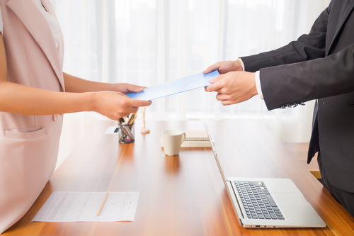 廣東省競(jìng)業(yè)限制糾紛法律大數(shù)據(jù)分析與風(fēng)險(xiǎn)防范白皮書(shū)